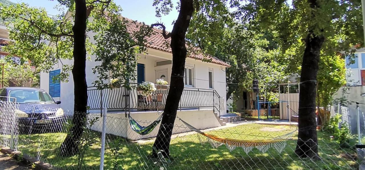 Forest House Sutomore Exterior foto